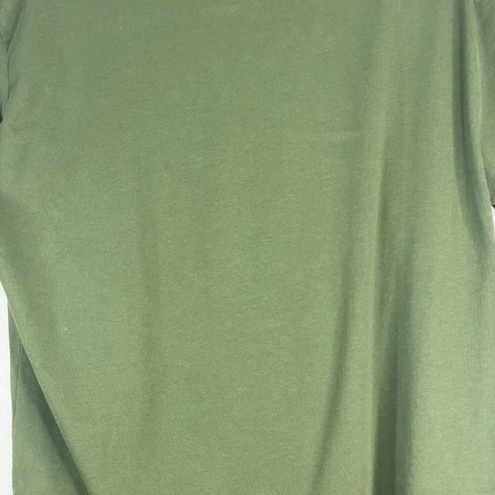 Madrid Designs Shirt Mens XLarge Green Embossed Compass Patch Detail‎ Pullover